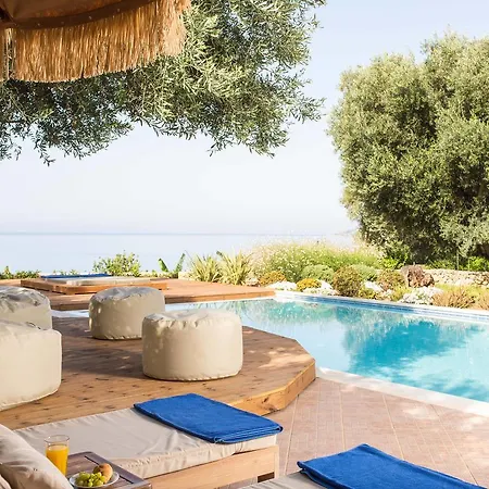 Lourdas Bay Valsamata
